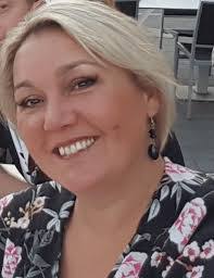 Karen Fry's Instagram, Twitter & Facebook