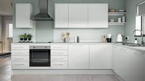 Light grey kitchen with white worktops howdens uk joinery company. Greenwich Gloss White Kitchen Fitted Kitchens Howdens