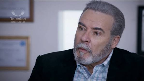 César Évora cumple 45 años como actor, inició a los 20, y hoy a sus 65  reflexiona sobre lo complicado que es su oficio. 👏👏👏👏 #actor  #trayectoria