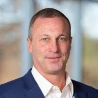 Russell Powers's Instagram, Twitter & Facebook