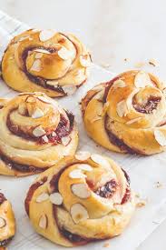 Cherry Almond Sweet Rolls Red Star Yeast Recipe Sweet Roll Cherry Almond Food