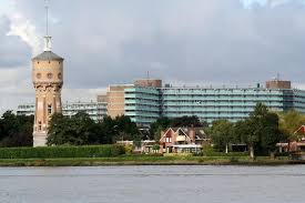 Contact gemeente zwijndrecht on een groep van 16 jongeren, waaronder leerlingen van het loket zwijndrecht, het walburg college en. View On Zwijndrecht With Water Tower Editorial Stock Image Image Of Water Transport 111937834