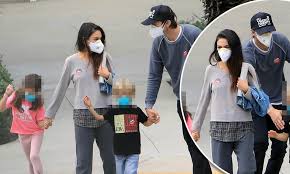 May 11, 2020 · in 2020, kunis appeared in the film four good days, which premiered at the sundance film festival. Ashton Kutcher And Mila Kunis Proudly Display Their I Voted Stickers As They Vote In La Daily Mail Online