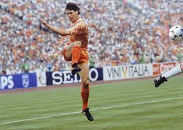 Het was de achtste editie van het ek, dat om de vier jaar wordt georganiseerd door de overkoepelende voetbalbond uefa. Bol Com Fine Art Foto Achter Acrylglas Op Dibond Ek Voetbal 1988 Marco Van Basten 50x70 Cm