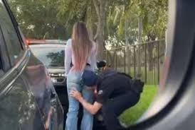 Send this cop to horny jail. - 9GAG
