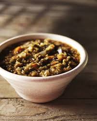Lentilles Orientales Aux Dattes Pour 4 Personnes Recettes Elle A Table Recette Dattes Alimentation Recettes De Cuisine