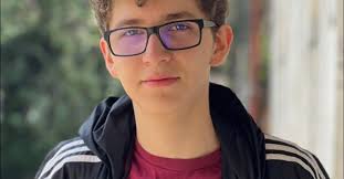 Así fue la evolución de Aarón, el joven que mató a su madre e hirió a su  hermano en la Roma