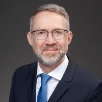 3800+ "The Quint" profiles