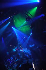 La boîte de nuit, située au deuxième étage d'un immeuble, ne dispose pas de l'espace nécessaire pour aménager une terrasse. Bonsoiiiiirr Tt Le Monde Aya Boite De Nuit Sousse Vip Facebook