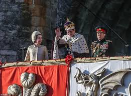 The Crown Season 3 Olivia Colman Who Plays Queen Elizabeth Ii Josh O Connor Prince Charles And Tobias Men The Crown Season 3 The Crown Season The Crown