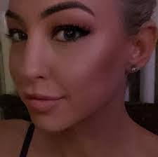 Hayley Sewell's Instagram, Twitter & Facebook