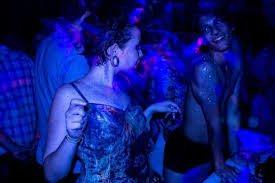 Estou montando um escritorio de organização de festas e eventos mais ainda nao tenho um nome. Nomes Criativos De Festas Badaladas E Grito De Liberdade Em Cidade Conservadora Diversao Campo Grande News