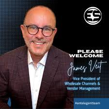 Valerie Callaghan's Instagram, Twitter & Facebook