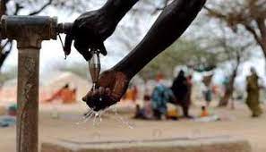 Nous sommes l'eau potable la plus fiable en rdc (république démocratique du congo), en afrique notre objectif est d'offrir aux gens l'eau potable la plus sûre grâce à la technologie. Distribution De L Eau Investir Pour Developper L Acces A L Eau Potable Sur Le Continent Jeune Afrique