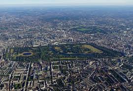 The land belonged to westminster abbey in the middle ages but was taken over as a hunting ground by henry viii in 1536 when it became a royal park. Der Hyde Park Kensington Gardens 2021 Alle Informationen
