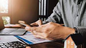 Personal Loan Interest Rates 2024: 6 key factors to consider while choosing  the right loan | Mint