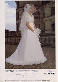 Brautmode pronuptia prinzessin romantische traumhafte brautkleider aus softnetz. Bildergebnis Fur 60 Years Of Pronuptia