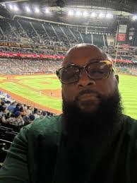 Leon Tynes's Instagram, Twitter & Facebook