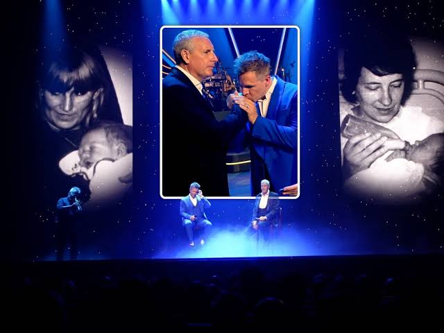 Haar urne staat bij mij thuis, bewust niet naast die van m'n vader”: Gert  Verhulst en James Cooke krijgen publiek muisstil met pakkend eerbetoon aan  mama's | Showbizz | HLN.be