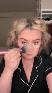 Kara Diamond 💎 (@diamondintheskynyc)