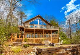 Book your perfect vacation rental in brevard, north carolina on flipkey today! Cabin Retreat Brevard Golf Lake Pool Access Cabins For Rent In Brevard North Carolina United States