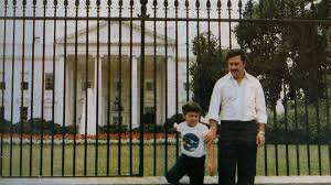 Pablo Escobar And Son Visiting The White House Pablo Escobar House Pablo Escobar Pablo Escobar Family