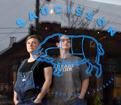 Il ritorno's david benstock took home a big win thursday evening when the st. Cleveland S Lady Butchers Shine In Beat Bobby Flay Food Network Battle Cleveland Com