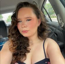 17-year-old's impressive artwork and potential art career