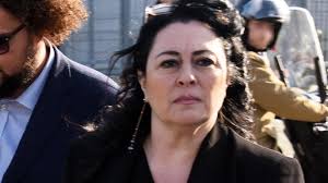 Manuela, il confronto slitta ancora: cosa non torna