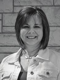 Rosanne Fuller's Instagram, Twitter & Facebook