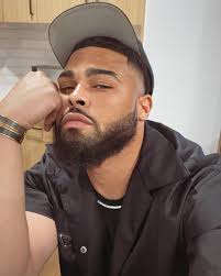 Peter Kieran (@itssniffmysplash) • Instagram photos and videos