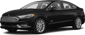 The cars are identical except the energi has an extra battery that can be charged from an external power cord. 2017 Ford Fusion Energi Values Cars For Sale Kelley Blue Book