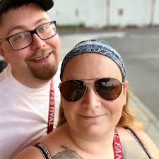 I am a week post op and I have only lost 5 pounds. I will say surgery day I  was 269.3. When I got home I weighed 275 because of all the