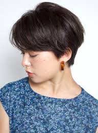 くせ毛風を生かした無造作ショート beautrium 表参道 https www beauty navi com style detail 66412 pinterest hairstyle 髪型 髪形 ヘアスタイル ショート ショートヘア short ヘアースタイル ヘアスタイル ショートカット