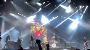 Een karaoke met 10.000 mensen. Heideroosjes Fist Full Of Ideals Lokerse Feesten 2019 Youtube