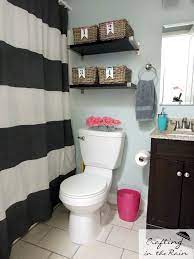 Chic ways to give your bathroom a. Small Bathroom Ideas Dorm Bathroom Small Bathroom Bathroom Decor