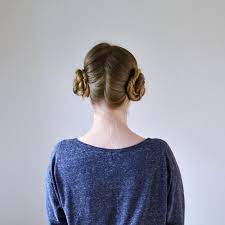 Bei etsy gibt es sowohl ein fertiges prinzessin leia kostüm als auch mehrere varianten ihrer frisur als mütze oder haarband. Willkommen Im Webshop Prinzessin Leia Prinzessin Frisuren