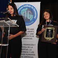 Fernando Villavicencio fue reconocido póstumamente con el Premio George  Washington al Legado de la Libertad y la Democracia
