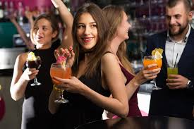 Denn nur mit dem notwendigen fingerspitzengefühl und der fähigkeit die gäste zu lesen, kann im richtigen moment die richtige musik gespielt werden, damit ihre hochzeitsfeier zu einem unvergesslichen erlebnis wird. Hochzeits Dj Munchen Mobile Disco Fur Feiern Mit Gehobenen Anspruchen In Munchen Dj Hochzeit Muenchen