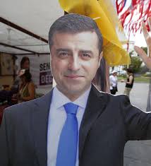Demirtaş: Siyasette neysem edebiyatta da aynı kişiyim, hapiste 'yattığımız'  yalan yani