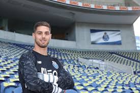 Ramos, cláudiocláudio pires morais ramos. Claudio Ramos No Fc Porto O Contrato Mais Longo E O Valor Da Clausula De Rescisao O Jogo