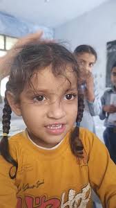 Pre primary kid of my school singing a rhym (GMSKanah)