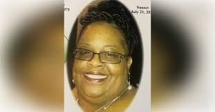 Lisa Danforth's Instagram, Twitter & Facebook