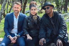 This movie reunites antonio banderas and salma hayek, who previously starred in desperado (1995). Vhtbqdbwvcbwpm