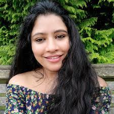 Garima Singh's Instagram, Twitter & Facebook