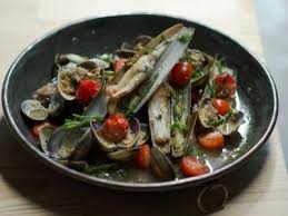 Razor Clams In Coconut Broth Recipe Clam Recipes Clams Food