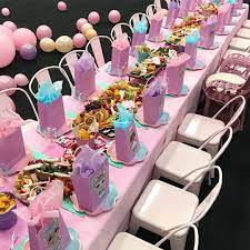 Mar 12, 2012 · a table setting is incomplete without a proper centerpiece. Mia On The Gram As These 6 Kids Got This Mama Pre Occupied Lol Table Setup For Freya 24 Of Her Friends Swi Kids Party Tables Party Cake Table Party Setup