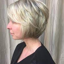 Top 32 Layered Bob Haircuts 2021 Pictures Short Bob Haircuts Short Layered Bob Haircuts Choppy Bob Hairstyles