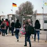 evacuates refugees Italy from Libya