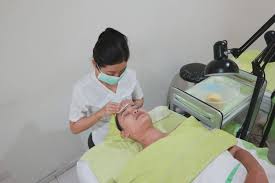Nah dari treatment saya kemarin akhirnya saya memutuskan untuk membuat review pengalaman treatment pertama kali di naavagreen. This Is Real And This Is Me Mencoba Natural Colorful Facial Dari Naavagreen